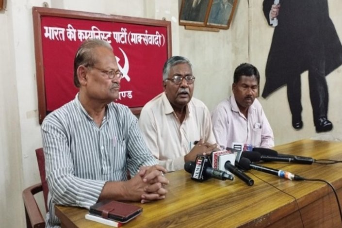 Dirigentes do PCI(M) denunciaram o assassinato de Munda e anunciaram um «grande acto de homenagem» para dia 3 de Agosto