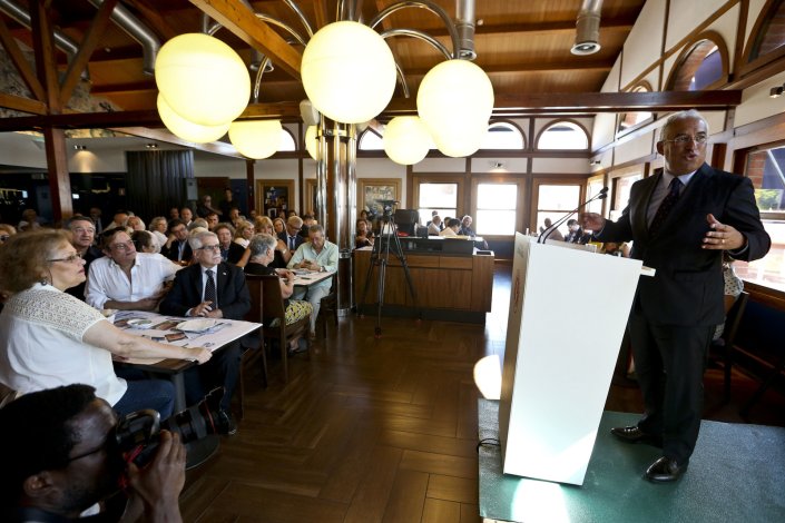 António Costa prometeu «um governo de Cultura» durante uma iniciativa da campanha eleitoral para as eleições legislativas com personalidades do sector. 28 de Setembro de 2015