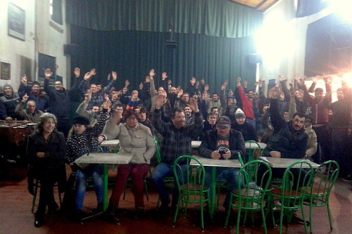 Plenário dos mineiros da Panasqueira a 10 de Fevereiro, onde foram aprovadas as greves de 27 de Fevereiro e de 4 de Março