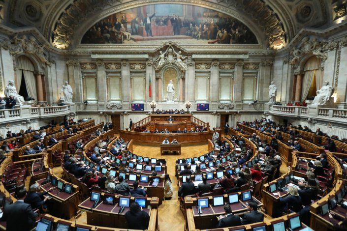 O primeiro-ministro, António Costa, intervém no debate quinzenal esta tarde na Assembleia da República, em Lisboa. 6 de Dezembro de 2017