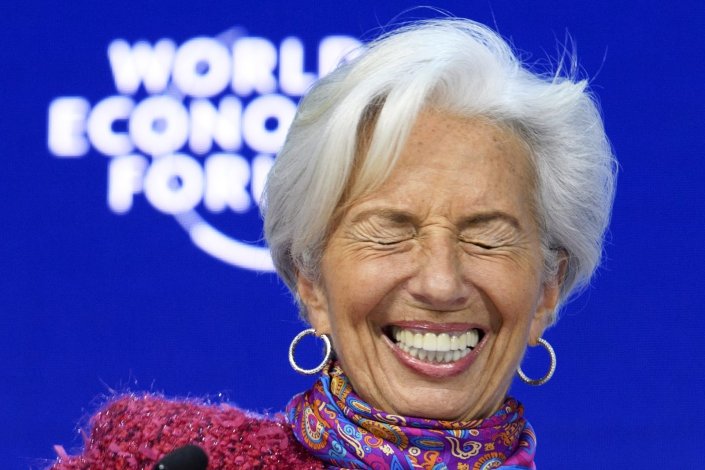 Christine Lagarde, presidente do Fundo Monetário Internacional (FMI), foi uma figura-fetiche do Fórum Económico Mundial: sendo uma das que integrou o inédito painel só com mulheres, lamentou o falhanço no combate às desigualdades. 26 de Janeiro de 2018
