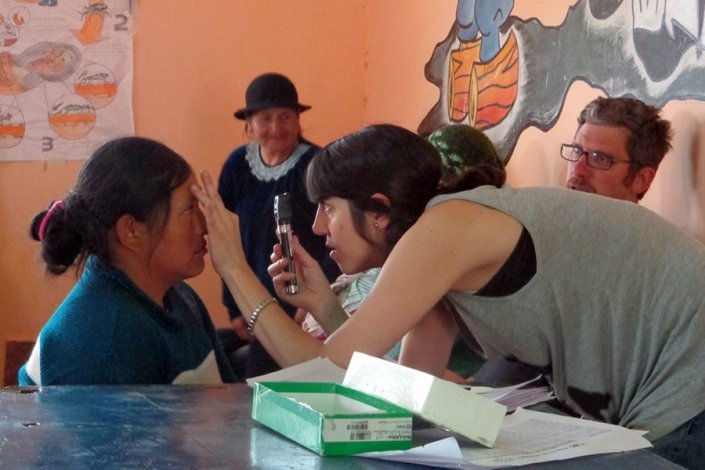Dezenas de milhares de pessoas receberam tratamentos médicos oftalmológicos e foram operadas às cataratas na Argentina, ao abrigo do programa Operação Milagre, que não faz da saúde um negócio