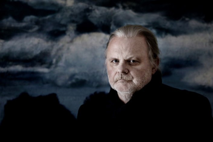 Jon Fosse, dramaturgo, romancista e poeta norueguês de 64 anos, foi agraciado com o Prémio Nobel da Literatura em 2023 