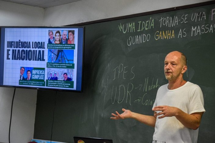 Luís Indriunas, estudioso da comunicação e da questão agrária 