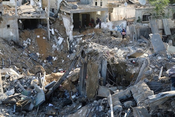 Destruição provocada pelos bombardeamentos israelitas em Rafah, no Sul da Faixa de Gaza