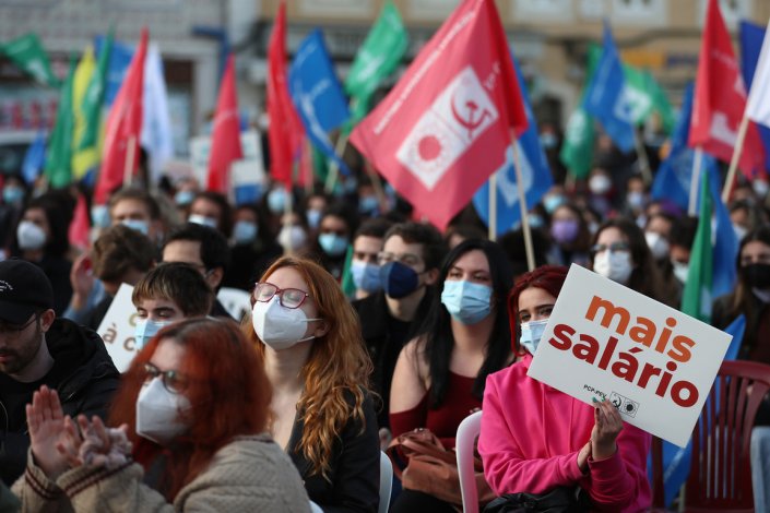 Acção de apoiantes da CDU, Coligação Democrática Unitária (PCP-PEV), no Rossio, Lisboa. 23 de Janeiro de 2022 
