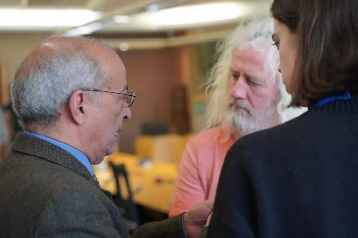 Omar Mansur, da Frente Polisário, à conversa com deputados ao PE solidários com o povo saarauí