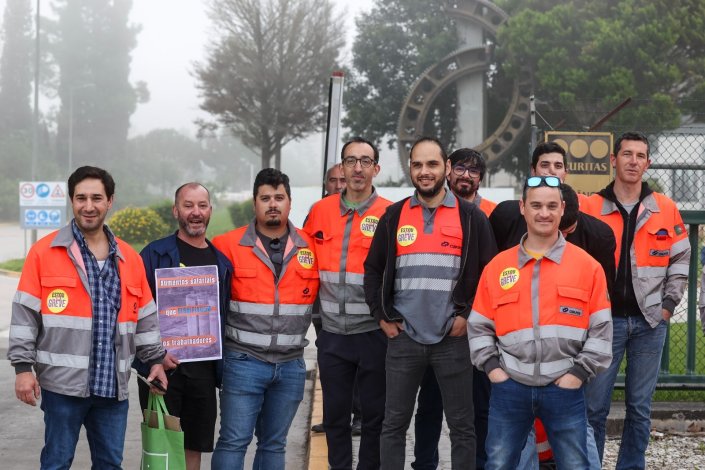 Arrancou hoje uma greve de três dias na Cimpor. Antes as reivindicações dos trabalhadores, a Administração fugiu à negociação e decidiu avançar unilateralmente com uma actualização que fica muito aquém do exigido, para além de recusar negociar a redução do horário semanal de trabalho, melhorias nas carreiras profissionais e a aplicação do apoio na saúde a todos os trabalhadores, reformados e familiares. 16 de Abril de 2024