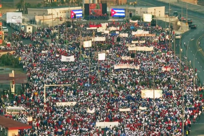 Na Tribuna Anti-imperialista, em Havana, juntaram-se cerca de 200 mil pessoas neste Primeiro de Maio 