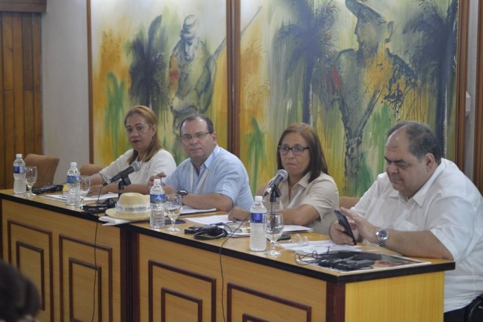 Noventa delegados de 25 países participaram no VIII Seminário Internacional pela Paz e a Abolição das Bases Estrangeiras, na província de Guantánamo