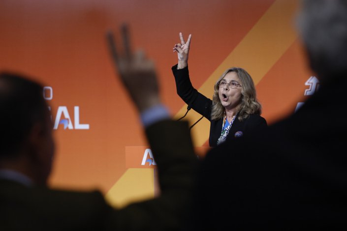 Ana Paula Martins, ministra da Saúde, ex-bastonária da Ordem dos Farmacêuticos, participa na convenção da Aliança Democrática (AD), que juntou, nas eleições legislativas de 2024, PSD, CDS-PP e PPM. 