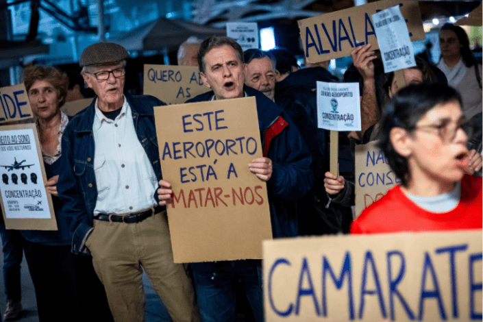 Manifestação da plataforma Aeroporto Fora, Lisboa Melhora no dia 6 de Novembro.