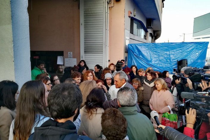 Jerónimo de Sousa foi recebido calorosamente pelas trabalhadoras presentes