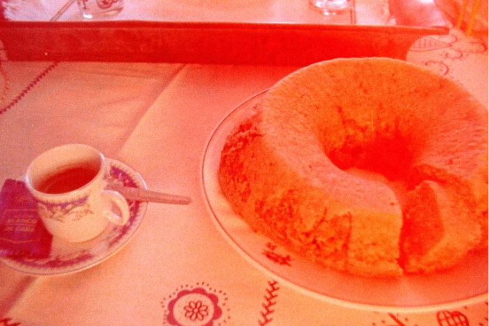 Imagem de divulgação do filme «Tão pequeninas, tinham o ar de serem já crescidas».