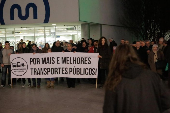Utentes do Porto manifestam-se pela qualidade dos transportes públicos