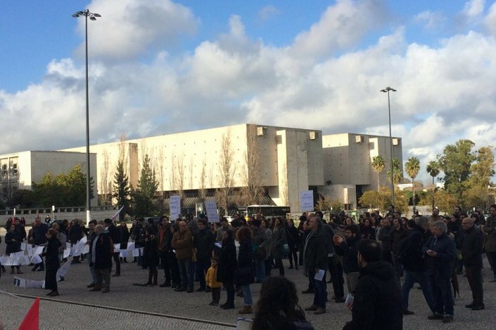 O protesto em Lisboa juntou 150 pessoas junto à Reitoria da Universidade de Lisboa
