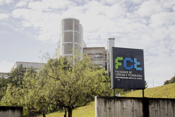 Faculdade de Ciência e Tecnologia da Universidade NOVA de Lisboa (NOVA FCT), no Monte da Caparica, Almada