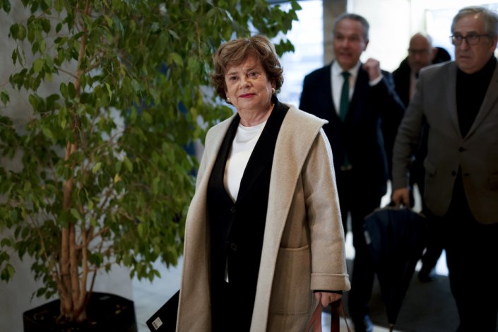 A ministra da Administração&nbsp;Interna chega à última&nbsp;reunião da&nbsp;Comissão Nacional de Emergência e Protecção e Civil a que presidiu, em Carnaxide, a 1 de Fevereiro de 2026. Maria Lúcia Amaral apresentou a demissão nove dias depois&nbsp;