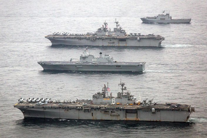 Manobras militares conjuntas de forças norte-americanas e sul-coreanas junto à Península da Coreia (Março de 2016)