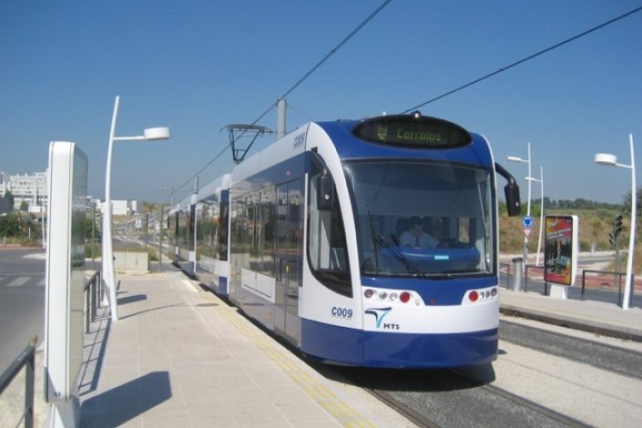 Os trabalhadores da MTS ficam sem possibilidade de ganhar o prémio anual por exercerem o direito de maternidade e paternidade