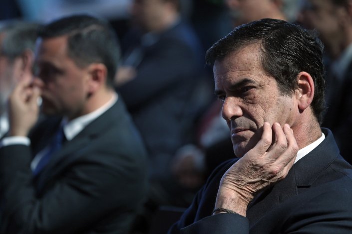 O documento que esteve seis meses sujeito a circulação reservada põe em causa a legitimidade dos interesses da empresa de Rui Moreira