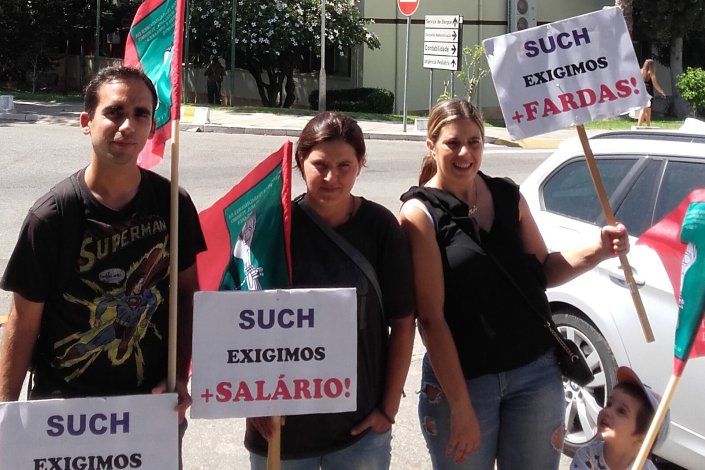 Trabalhadores da SUCH defendem melhores condições de trabalho