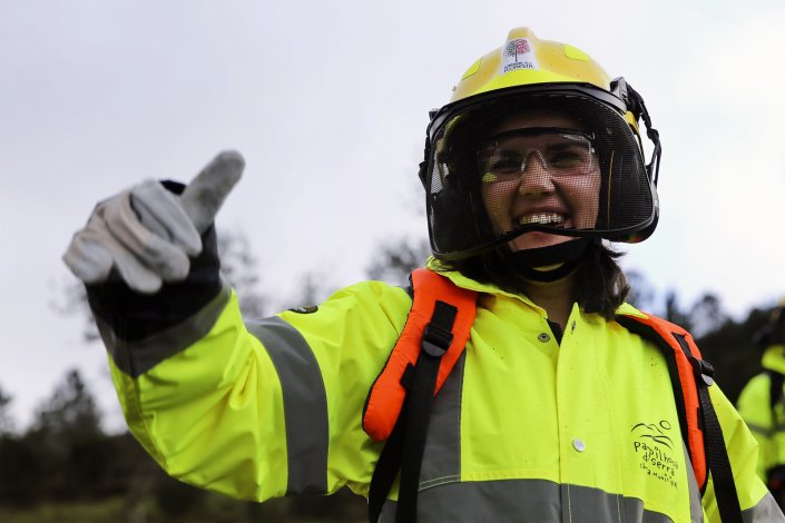 Assunção Cristas, então ministra da Agricultura e do Mar, numa acção de prevenção, valorização e defesa da floresta numa das regiões que arderam a 16 de Outubro, no concelho da Pampilhosa da Serra. 22 de Fevereiro de 2014