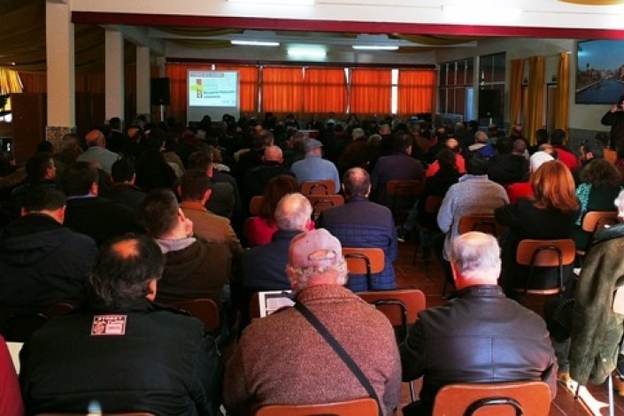 Duas centenas de activistas sindicais, oriundos das regiões de Aveiro, Coimbra, Guarda e Viseu, estão hoje reunidos em plenário, na cidade de Aveiro