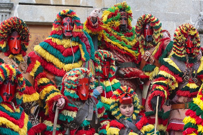 Os Caretos de Podence são conhecidos pelas manifestações ruidosas