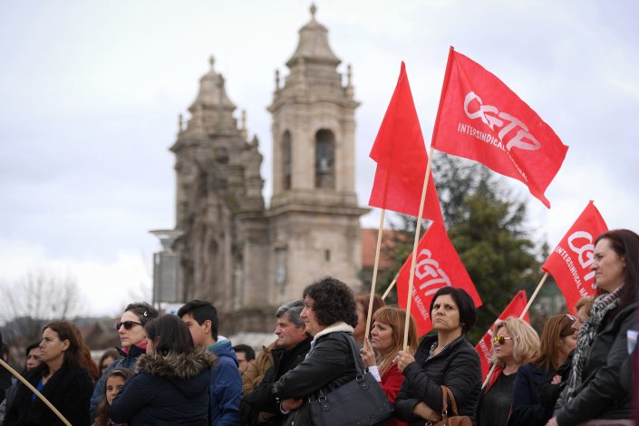 Protesto juntou dezenas de trabalhadores da Bosch no centro de Braga