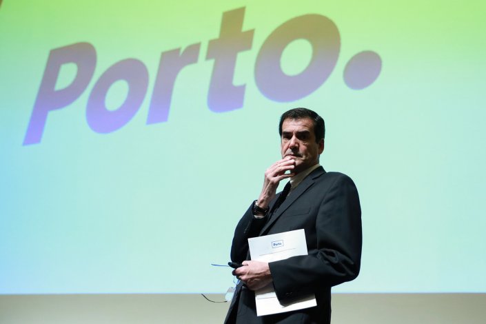 Depois da agência de notícias, Rui Moreira responsabilizou os serviços da Câmara