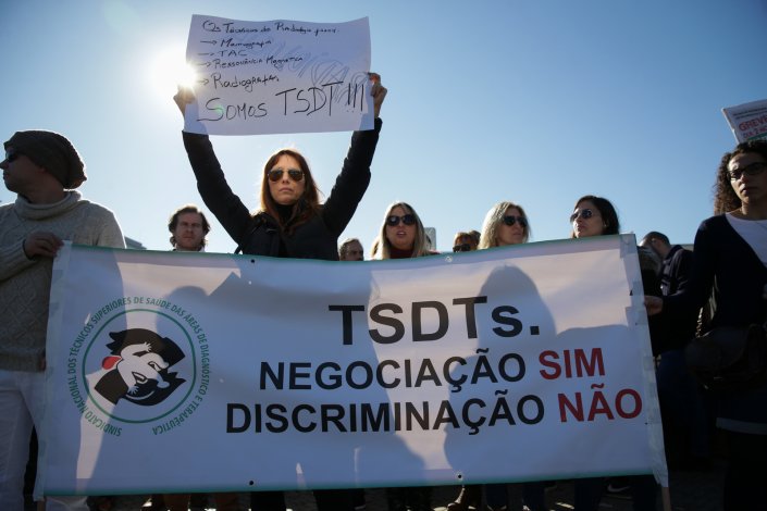 Foto de arquivo: manifestação dos técnicos de diagnóstico e terapêutica
