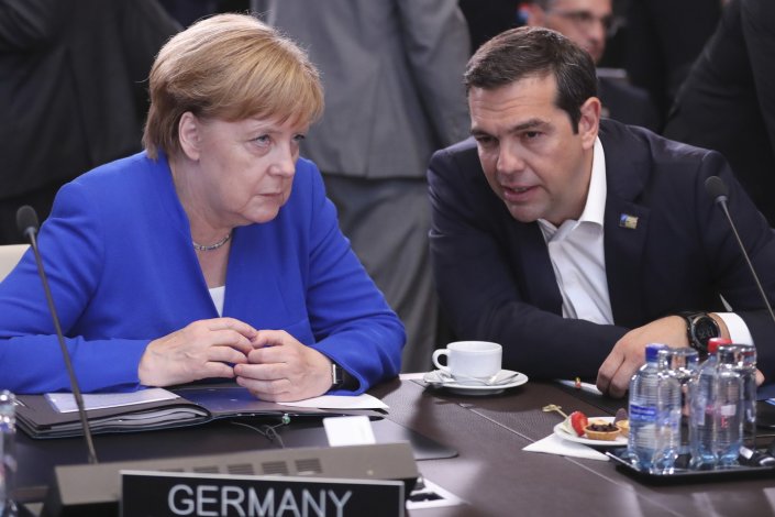 Alexis Tsipras foi o executante das políticas da troika apesar do seu programa eleitoral, que prometia reverter as políticas de austeridade