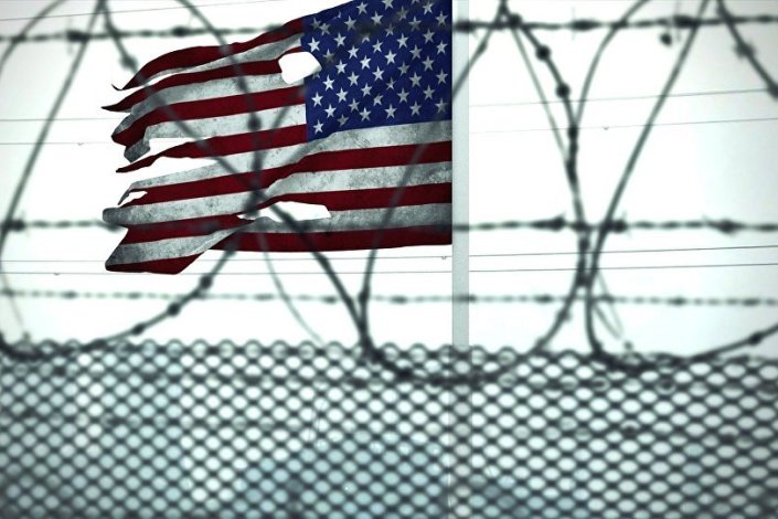 Reclusos em cadeias norte-americanas iniciaram esta terça-feira uma greve de três semanas contra a exploração laboral e por melhores condições de vida nos cárceres