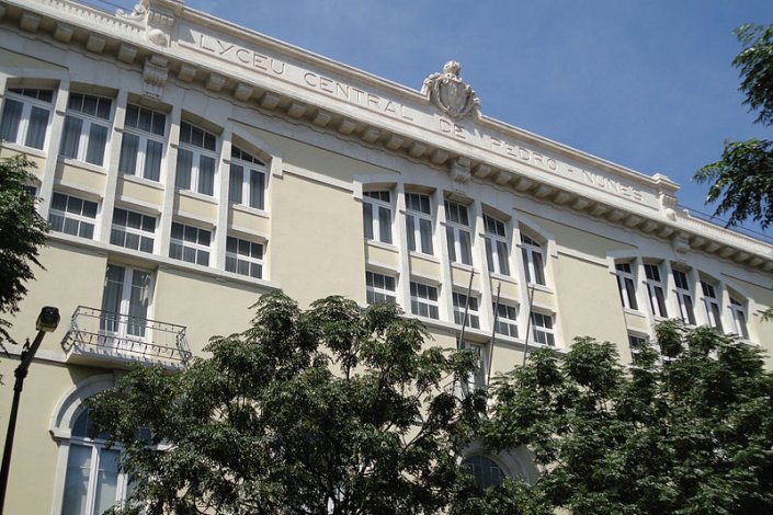 A Secundária Pedro Nunes que hoje está fechada 