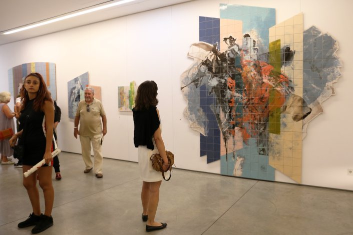 A exposição «Reflexos da Galeria Ratton 1987-2018» integra o programa das Comemorações Bocagianas 