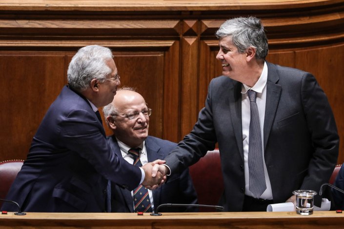 António Costa, Mário Centenoe Augusto Santos Silva durante a defesa do Orçamento de Estado para 2019. Assembleia da República, Lisboa, 29 de Outubro de 2018.