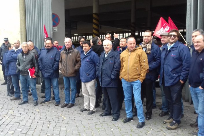 Piquete de greve na Rodoviária do Tejo