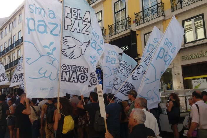 Palavras de ordem foram hoje gritadas pela paz na baixa de Lisboa