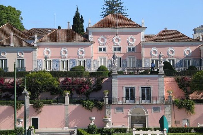 O Palácio de Belém, monumento nacional, é a residência do Presidente da República Portuguesa