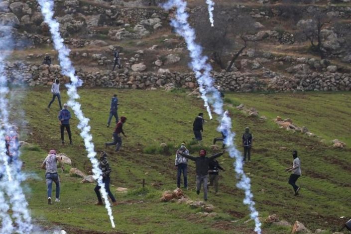 Repressão das forças israelitas nos arredores de al-Mughayyir, na Margem Ocidental ocupada