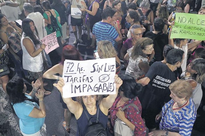 Milhares de pessoas mobilizaram-se, em Buenos Aires, em protesto contra a subida de preços de serviços públicos