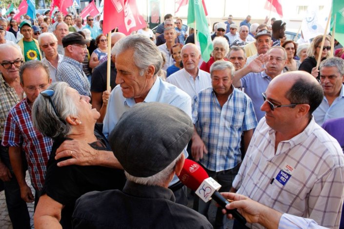 Arruada da CDU com Jerónimo de Sousa, secretário-geral do PCP, na Baixa da Banheira. Foto de arquivo.