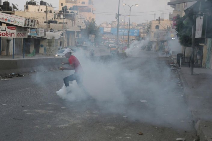 Forças isrealitas atacaram uma escola em Hebron com gás lacrimogéneo (imagem de arquivo)