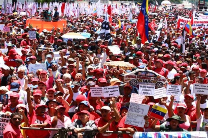 manifestação de apoio ao governo de Nicolás Maduro em Caracas, Venezuela, a 6 de Abril de 2019. 