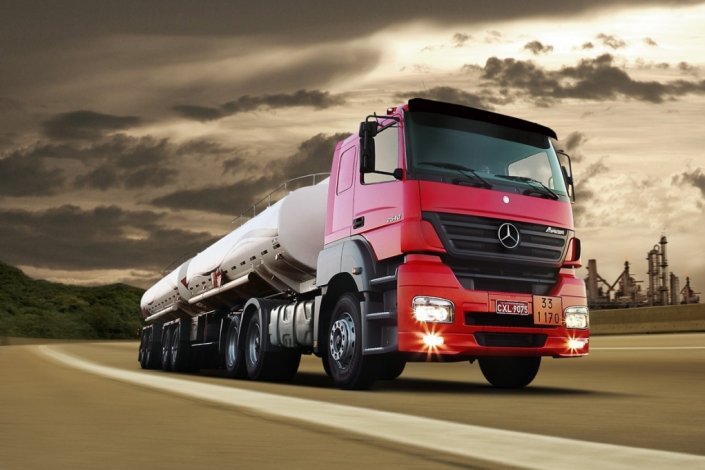 A FECTRANS sublinha que não é pela via da requisição civil que se resolvem os problemas dos motoristas de matérias perigosas 