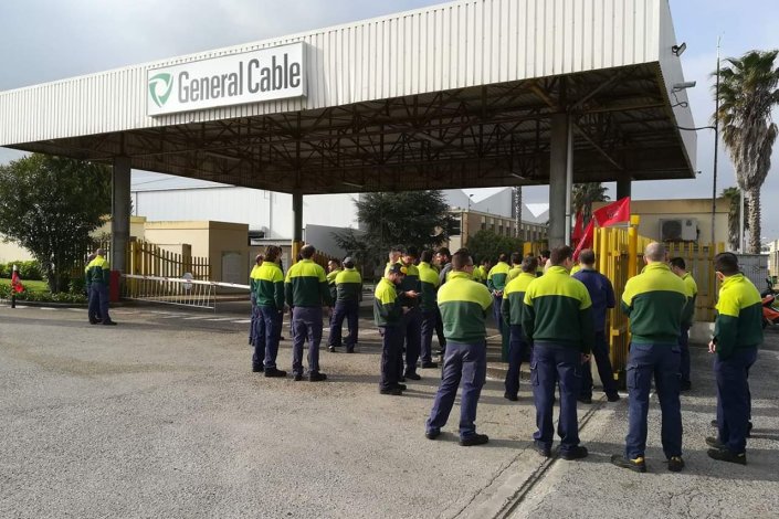Piquete de greve dos trabalhadores da Celcat em Sintra
