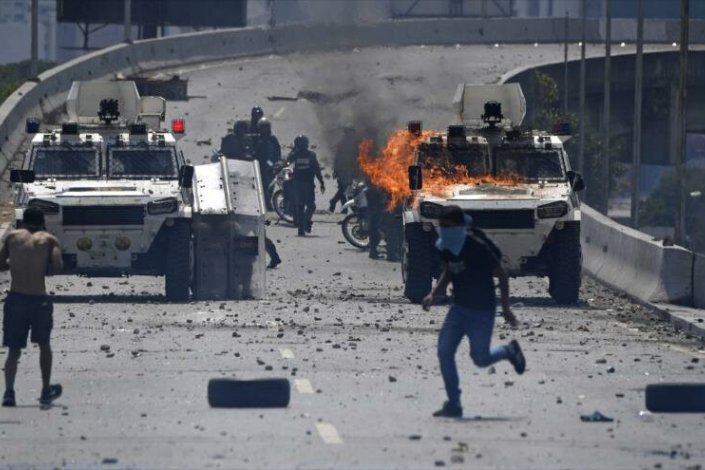 A intentona golpista promovida a 30 de Abril pela extrema-direita venezuelana, com o apoio dos EUA, provocou 5 mortos, revelou o Procurador-Geral da República