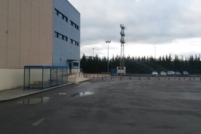 Depois de realizarem várias paralisações a tempo parcial, os trabalhadores da DHL deram início a uma greve por tempo indeterminado, na defesa dos seus direitos