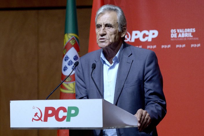 O secretário-geral do PCP falava na sessão de abertura das jornadas parlamentares do PCP, ao final da manhã, no Porto